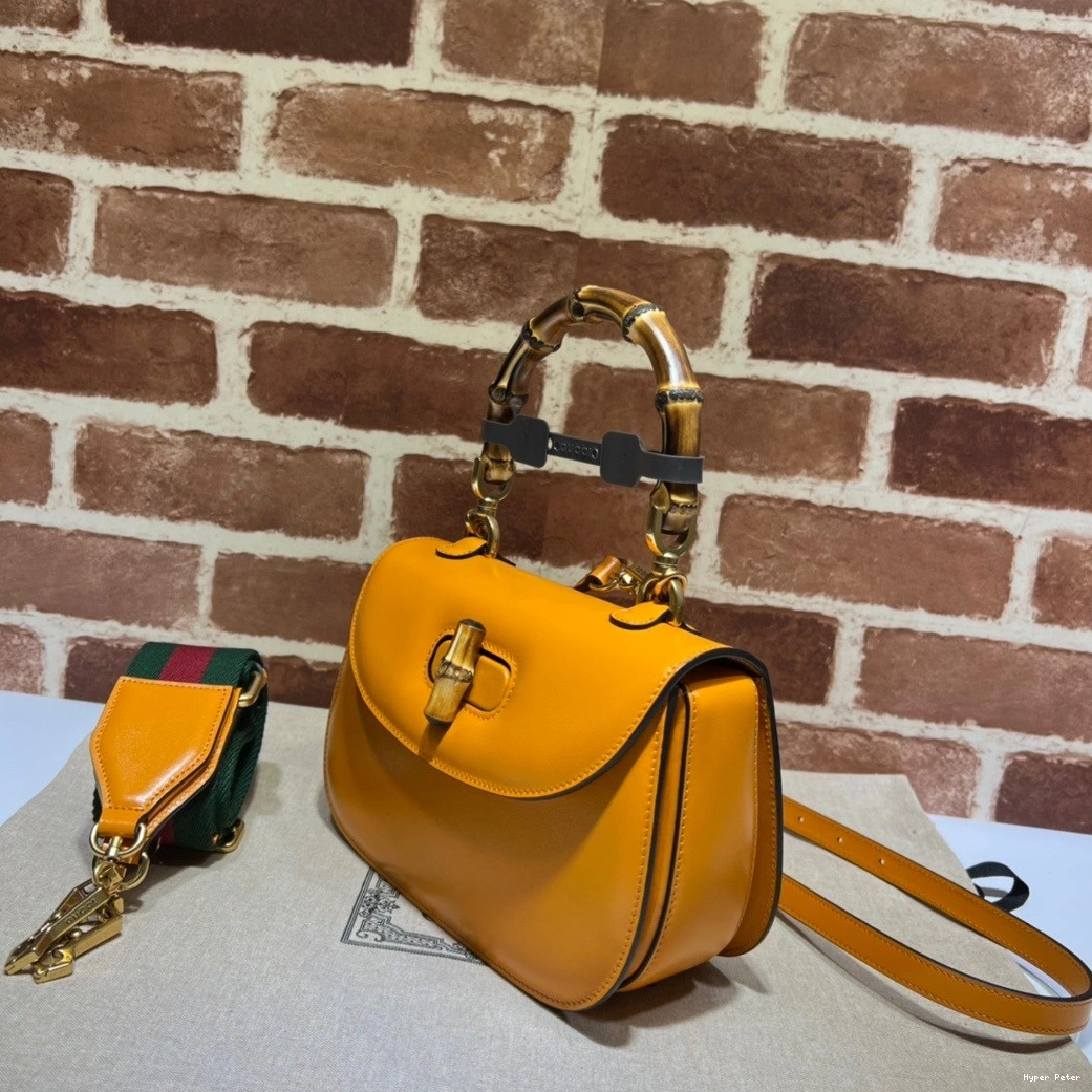 Hyper Peter bag Bamboo top handle with Small Gucci 0818